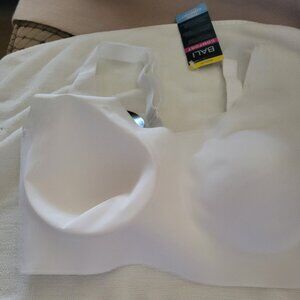 Bai Wireless Bra (new with tag)